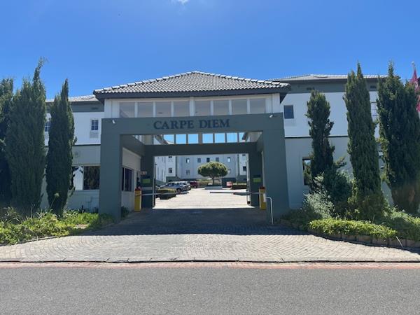 160  m² Commercial space