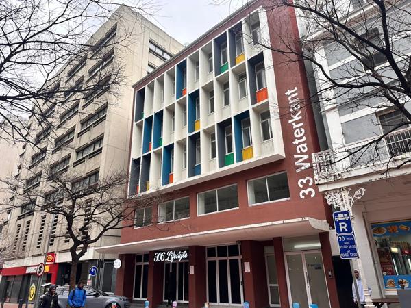 372  m² Commercial space