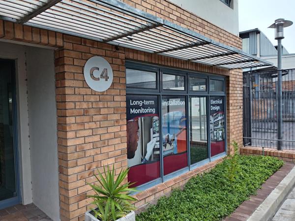 325  m² Industrial space