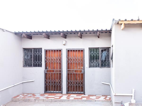 1 Bedroom Garden Cottage