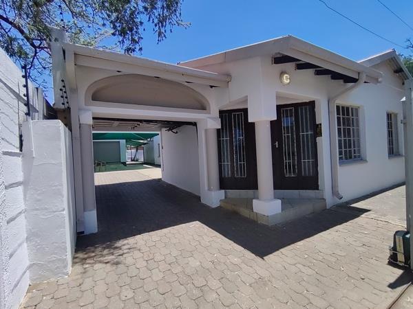 330 m² Commercial space