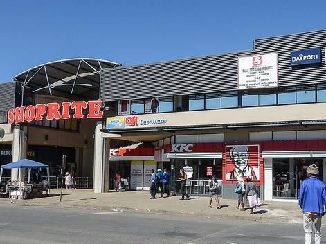 242  m² Retail Space