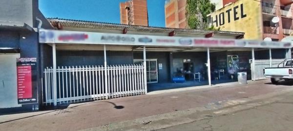 938  m² Commercial space