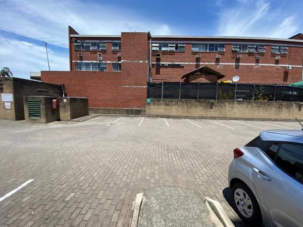 170  m² Commercial space