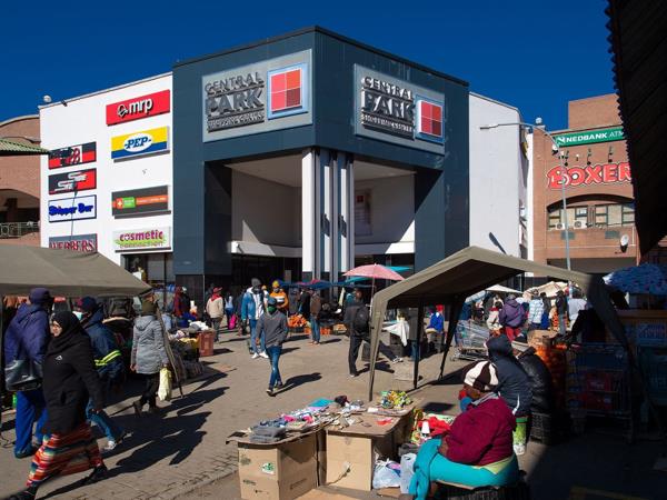 354  m² Retail Space