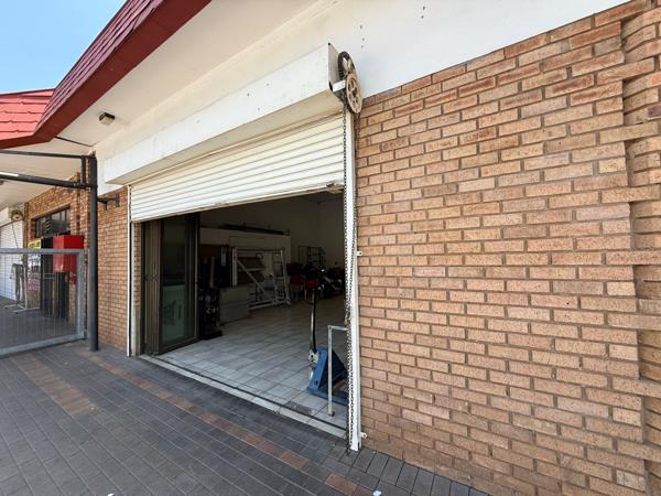 100  m² Commercial space