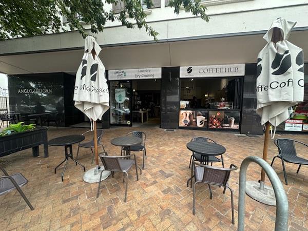 2 390 000  m² Retail Space