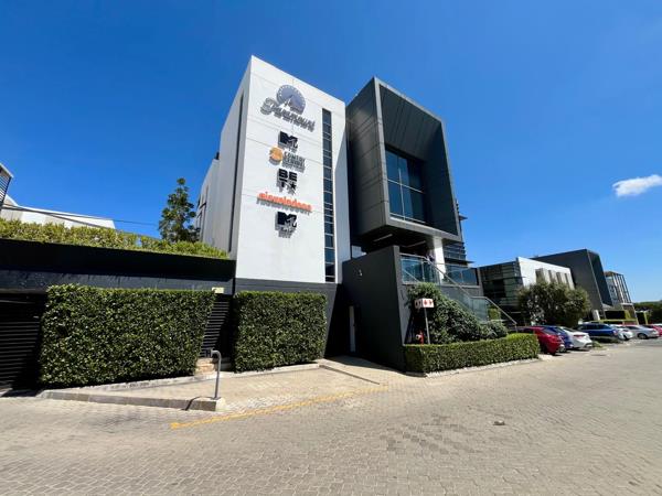 2 095  m² Commercial space