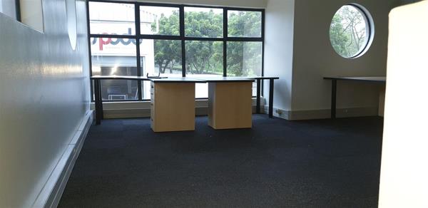 351  m² Industrial space