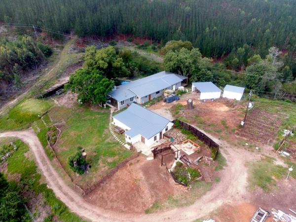 8.1 ha Smallholding