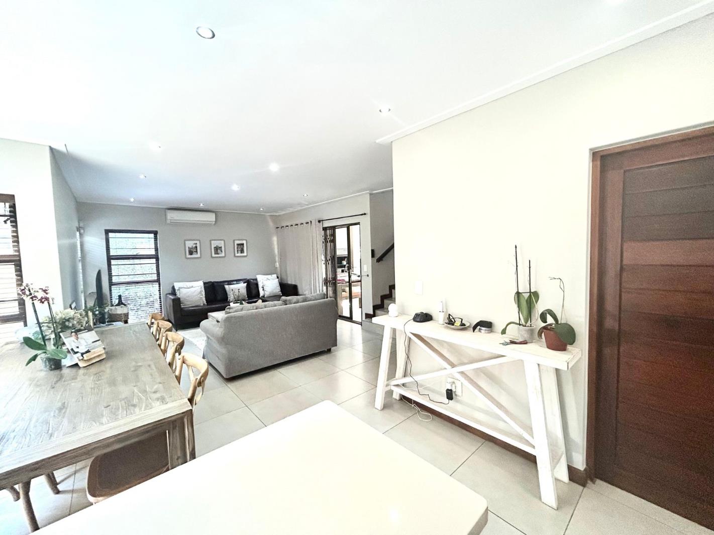 3 Bedroom House in Menlo Park