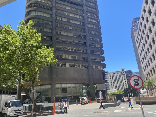 250  m² Commercial space