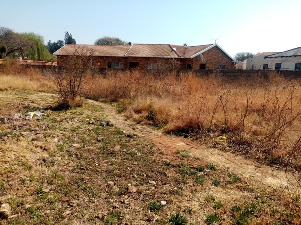 500 m² Land