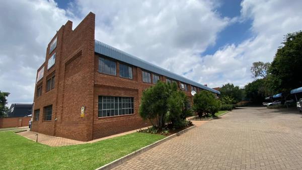 299  m² Industrial space