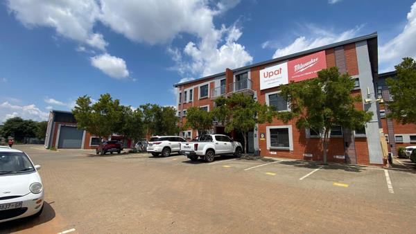 607  m² Industrial space