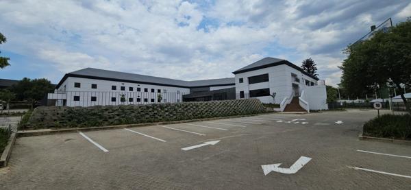 1 392 m² Commercial space