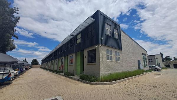 140  m² Industrial space