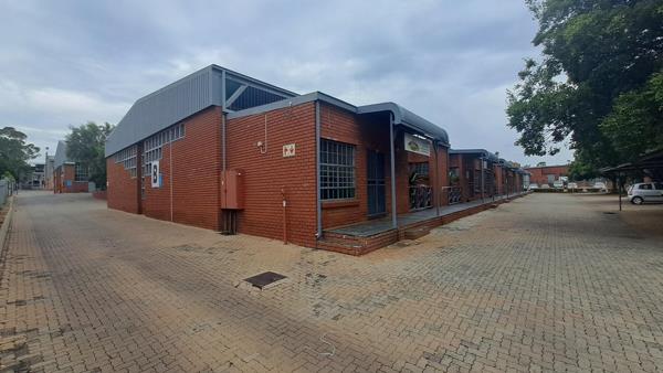 340  m² Industrial space