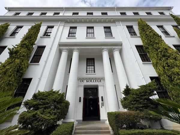 64  m² Commercial space