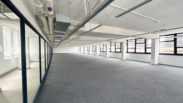 504  m² Commercial space