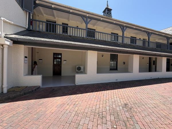 670  m² Commercial space