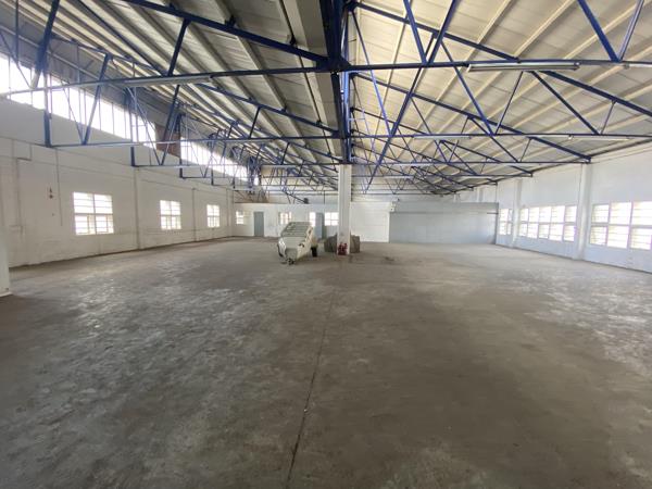 605  m² Industrial space