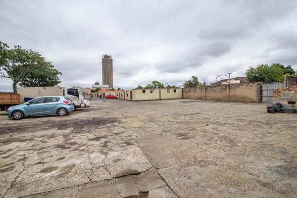 713  m² Commercial space