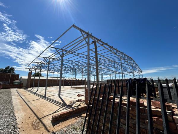 1 050  m² Industrial space