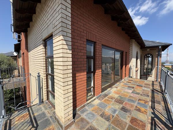 271  m² Commercial space