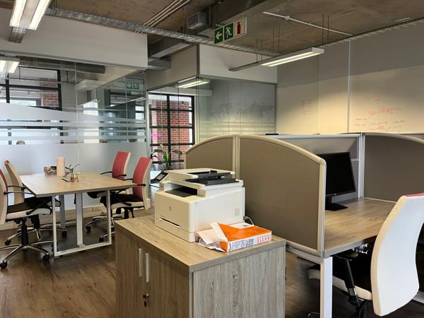 222  m² Office Space
