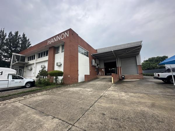 1 880 m² Industrial space