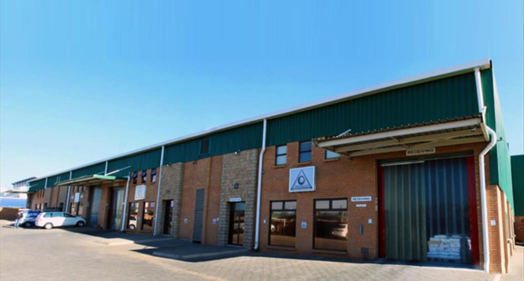 462  m² Industrial space