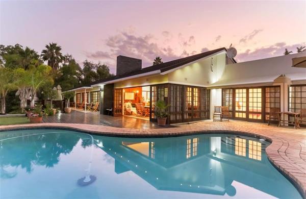 700  m² Commercial space