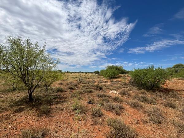 5 680 m² Land