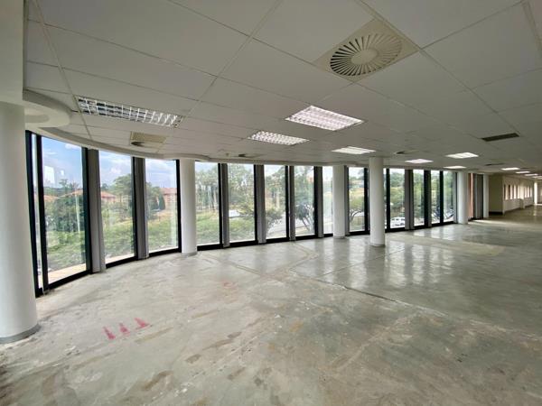 848 m² Office Space