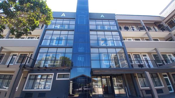 107  m² Commercial space