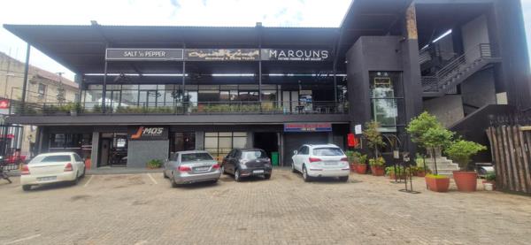 30  m² Commercial space