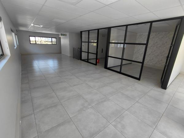 229  m² Commercial space