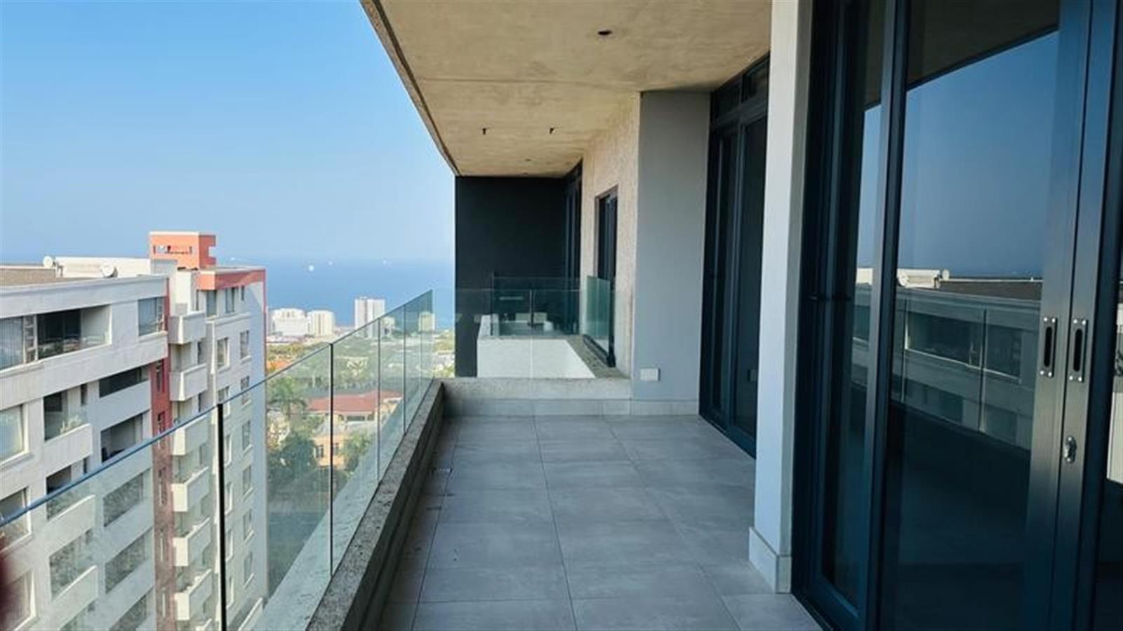 Apartment in Umhlanga Rocks - View 4