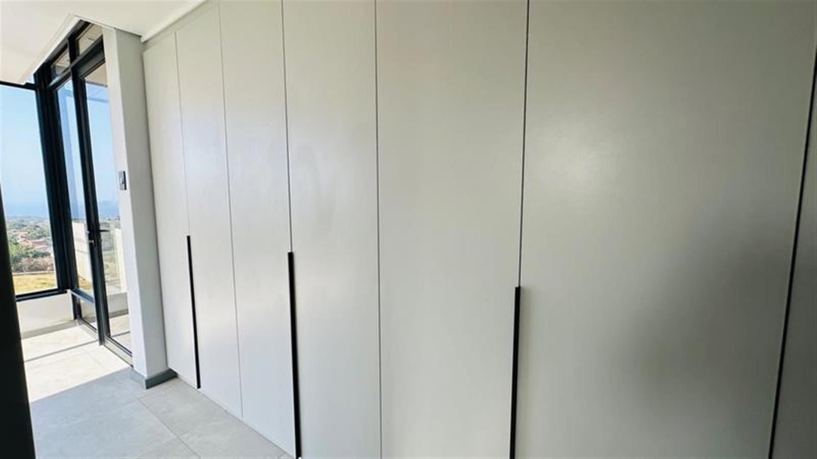 Apartment in Umhlanga Rocks - More