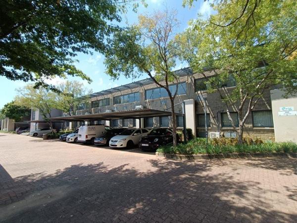 483  m² Commercial space