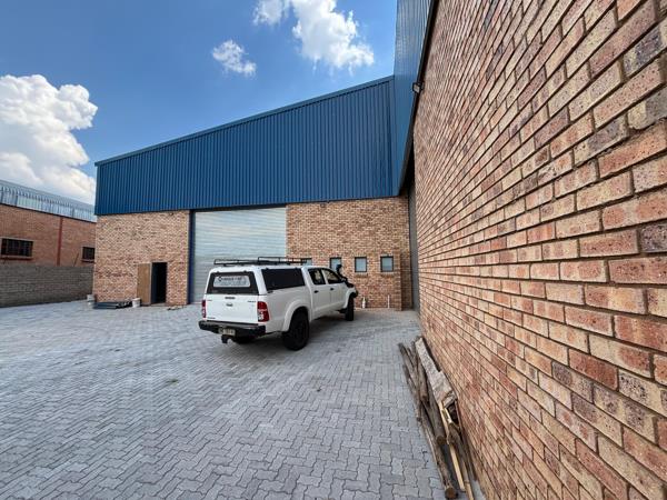 475.6 m² Industrial space