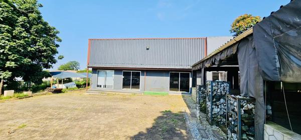 1 460 m² Commercial space