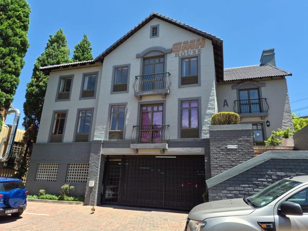 100  m² Commercial space