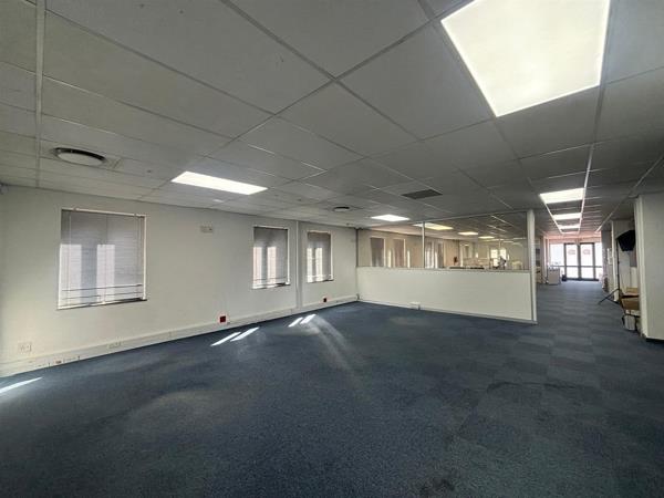 342  m² Commercial space