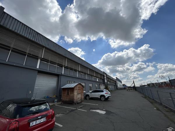 3 790  m² Industrial space