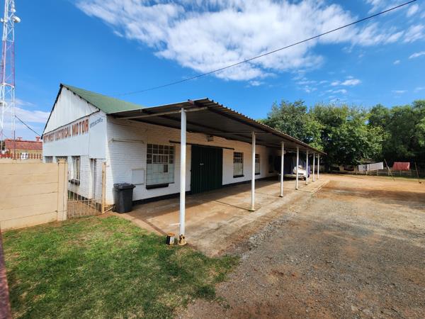 345  m² Commercial space