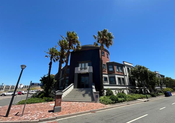 317  m² Commercial space