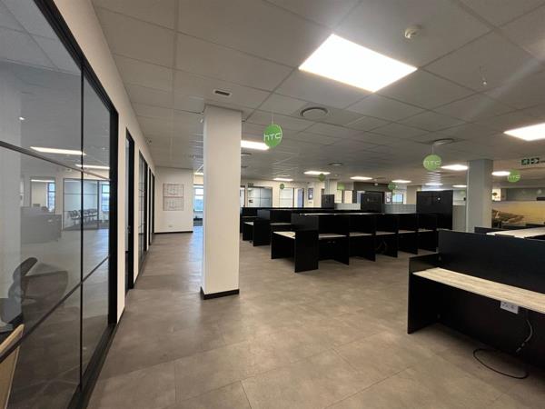 1 095 m² Commercial space