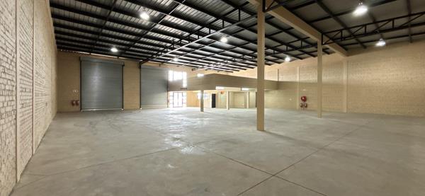 712  m² Industrial space